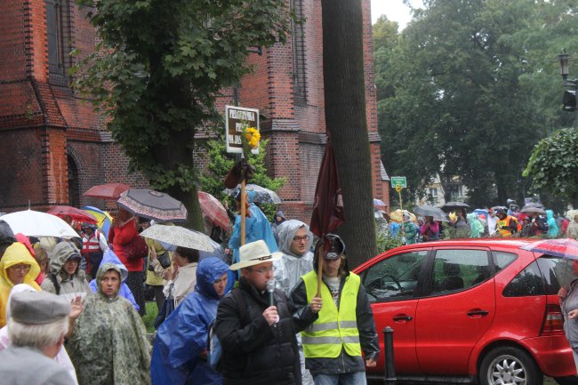 XXII Gliwicka Piesza Pielgrzymka na Jasną Górę - cz. 1