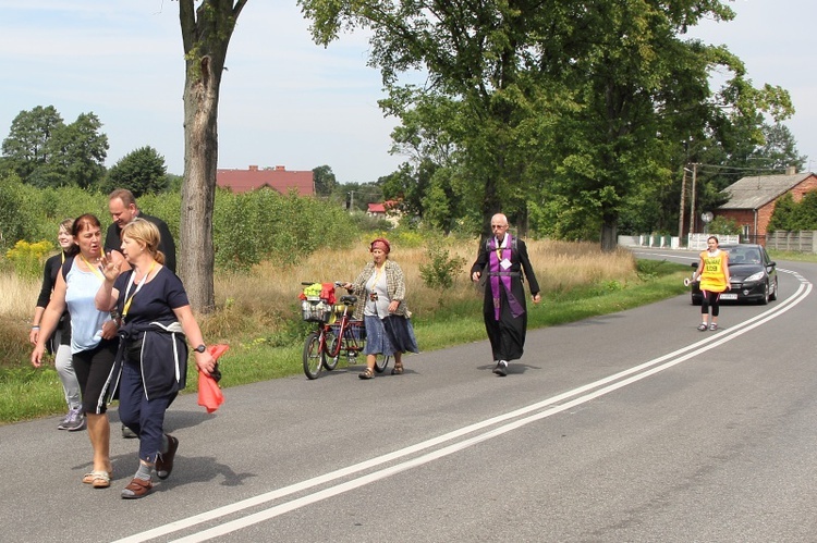 Piesza Pielgrzymka z Głowna na Jasną Górę