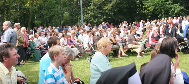 Odpust w Panewnikach z biskupem Afryki