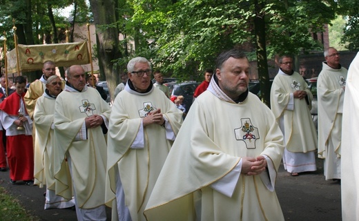 Odpust w Panewnikach z biskupem Afryki