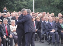 Bronisław Komorowski i Joachim Gauck na Westerplatte 