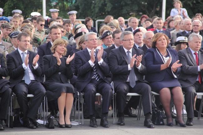 Bronisław Komorowski i Joachim Gauck na Westerplatte 