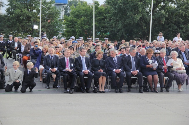 Bronisław Komorowski i Joachim Gauck na Westerplatte 