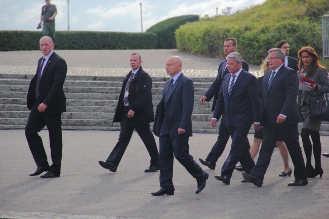 Bronisław Komorowski i Joachim Gauck na Westerplatte 