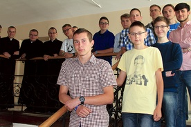  W sierpniu w seminarium przebywali uczestnicy rekolekcji powołaniowych (na zdjęciu), teraz zgłaszają się kandydaci na pierwszy rok
