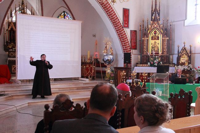 Konferencja "Renowacja obiektu sakralnego w świetle współczesnychndoktryn konserwatorskich"