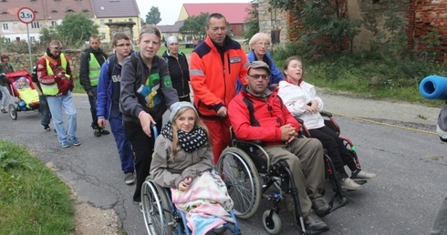 Niepełnosprawna idzie co roku