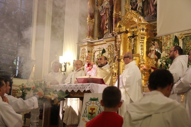 Prymicje bp. Kusego w kościele św. Elżbiety w Cieszynie