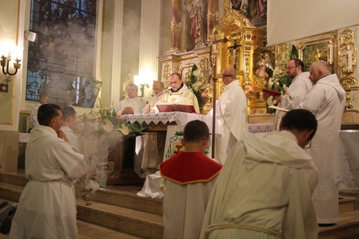 Prymicje bp. Kusego w kościele św. Elżbiety w Cieszynie