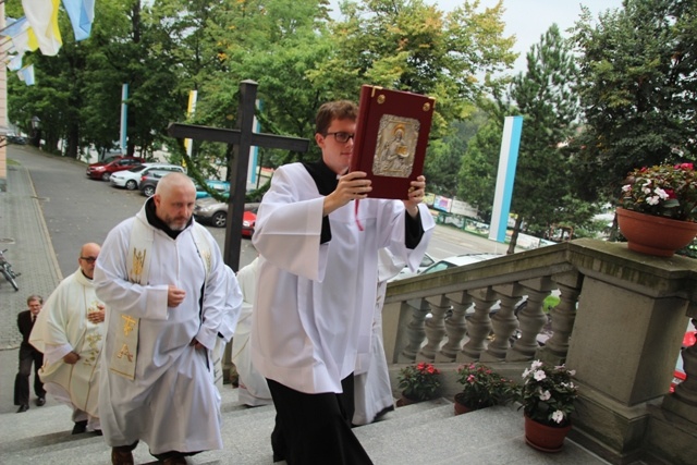 Prymicje bp. Kusego w kościele św. Elżbiety w Cieszynie