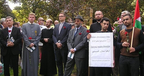 Świat nie może milczeć!