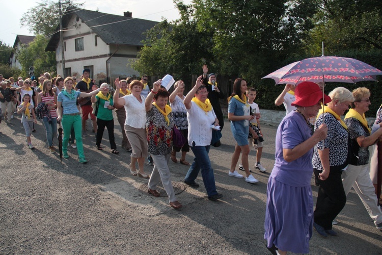 Pielgrzymka dekanatu Branice do Nasiedla