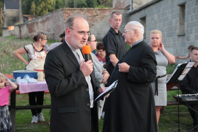 Pielgrzymka dekanatu Branice do Nasiedla