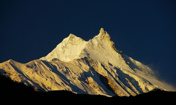 Bargiel w drodze na Manaslu