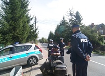 Kierowca kosiarki zatrzymany przez żyradowskich policjantów