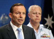 Australia dołącza, Iran krytykuje