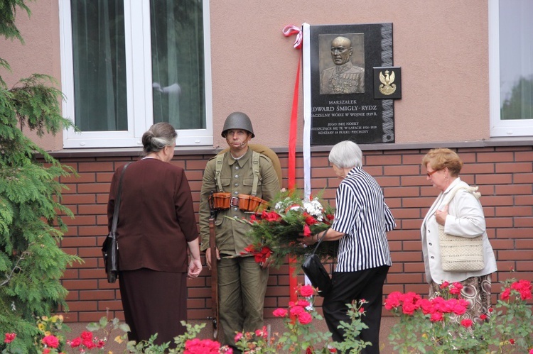 Odsłonięcie tablicy ku czci marsz. E. Śmigłego-Rydza