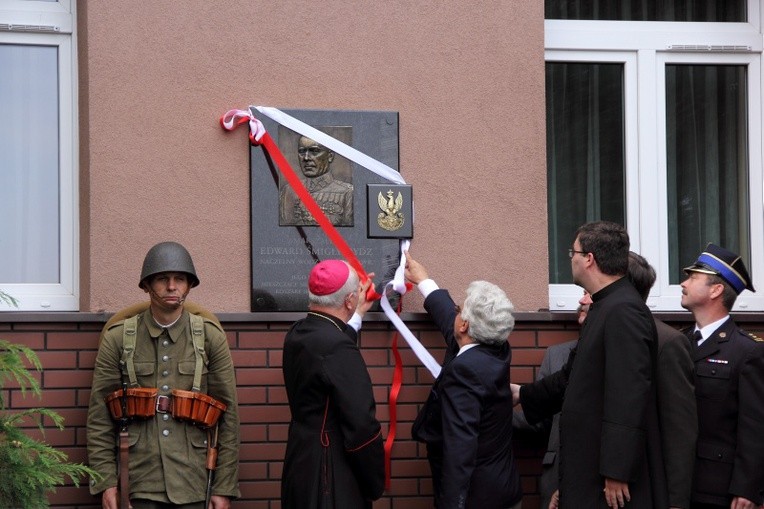 Odsłonięcie tablicy ku czci marsz. E. Śmigłego-Rydza