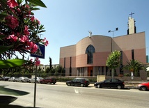 Papież w Albanii: bez nadzwyczajnych środków bezpieczeństwa