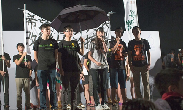 Protest demokratycznej opozycji przed siedzibą Szefa Egzekutywy w Hongkongu nie na wiele się zda. Chiny i tak zrobą to, co będą chciały