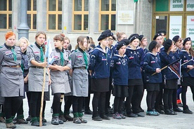  Nawet w ramach jednego stowarzyszenia obowiązują  różne mundury