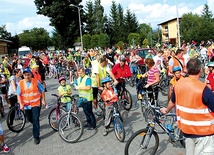  Parafialne rajdy rowerowe w Leśnej to zawsze moc atrakcji dla całych rodzin