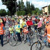  Parafialne rajdy rowerowe w Leśnej to zawsze moc atrakcji dla całych rodzin