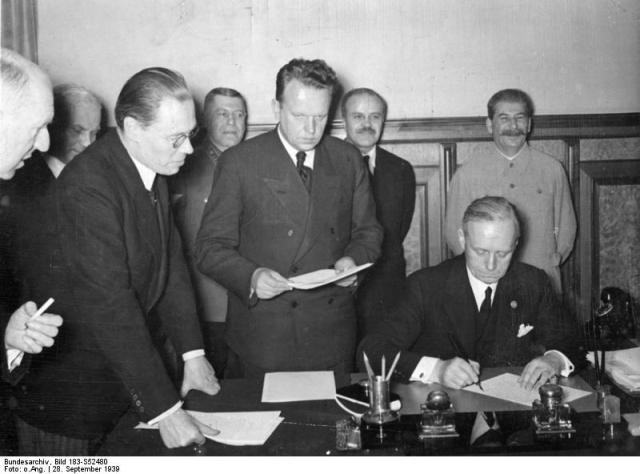 Lider AfD w Bundestagu: Zawarcie paktu Ribbentrop-Mołotow było słuszną decyzją