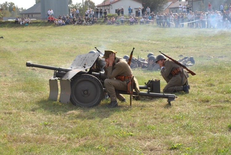 Piknik historyczny w Kozłowie Szlacheckim