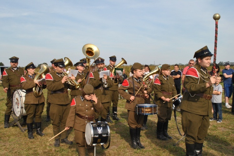 Piknik historyczny w Kozłowie Szlacheckim