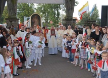 Obraz witało bardzo wiele dzieci