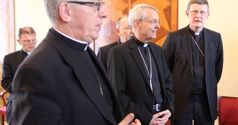 Arcybiskup na sesji w Niemczech 