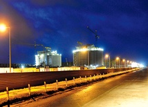  Budowa terminalu LNG w Świnoujściu,  popularnie zwanego gazoportem.  Stan z września 2014 r.