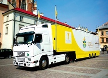 Wielotonowa ciężarówka posiada rozwiązania muzealne na miarę XXI wieku