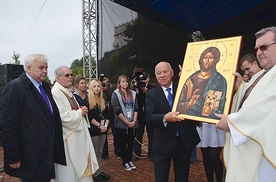 Przekazanie ikony Chrystusa do Staszowa, gdzie odbędzie się kolejne spotkanie