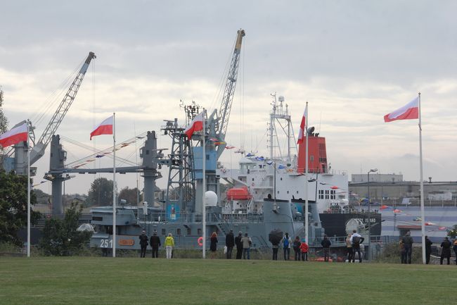 Przysięga podchorążych na Westerplatte