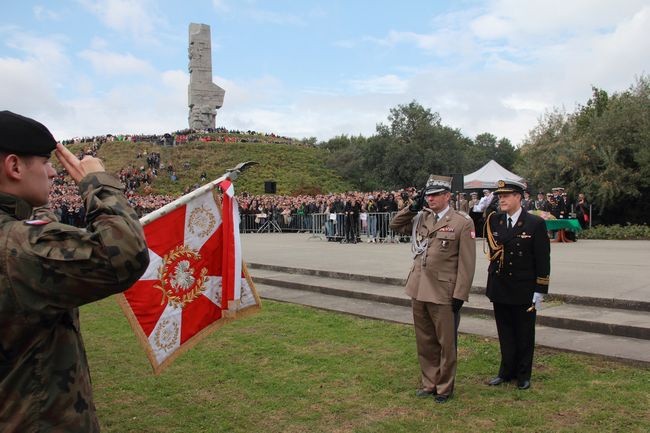 Przysięga podchorążych na Westerplatte