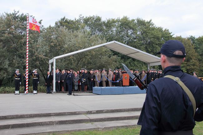 Przysięga podchorążych na Westerplatte