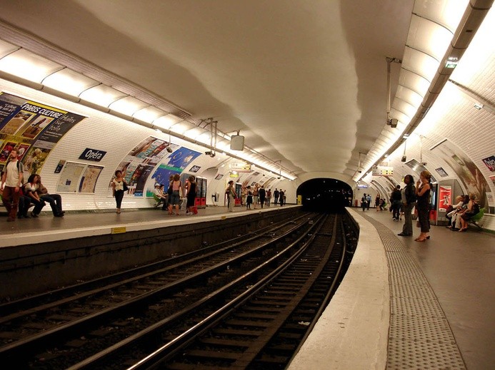 Plany zamachów na metro w USA i w Paryżu