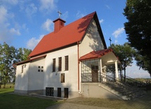 Kaplica cmentarna pw. Podwyższenia Krzyża w Luszowicach