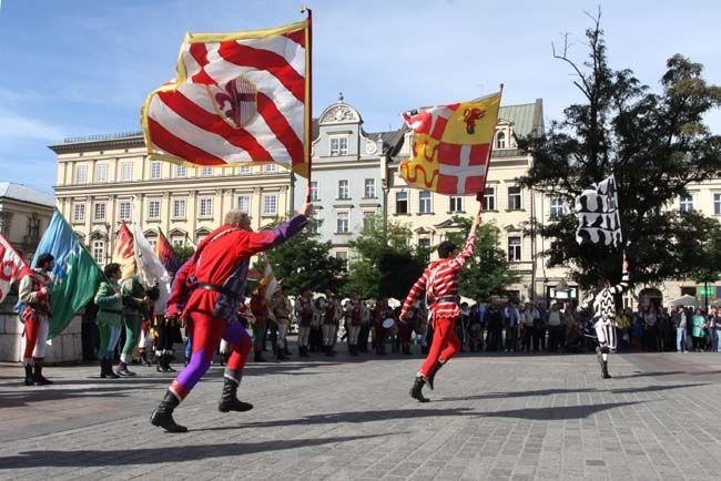 Pokaz średniowiecznych chorągwi Cz. 2
