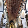  Wnętrze bazyliki pułtuskiej, przebudowanej na styl renesansowy przez Jana Baptystę Wenecjanina