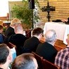 Biskup opolski zaapelował, by na tym etapie zaangażowanie wspólnotowe bardziej opierać o parafię
