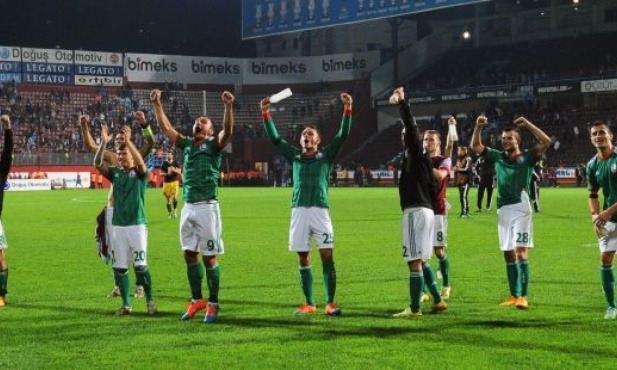 Piłkarska LE - Awans Legii tuż, tuż