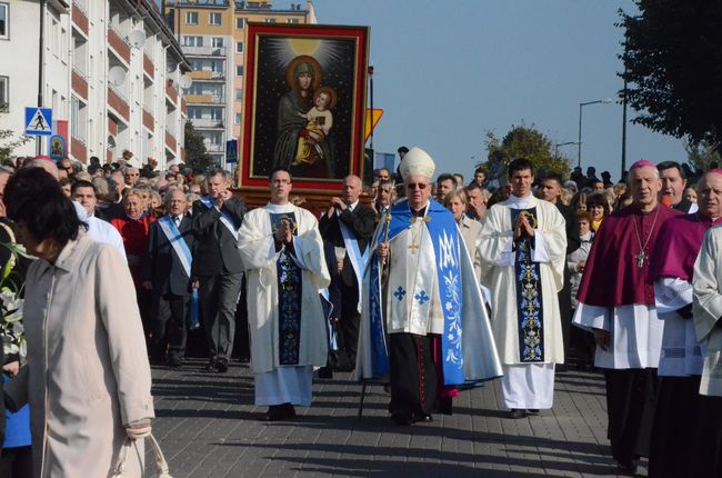 Procesja z Matką Bożą