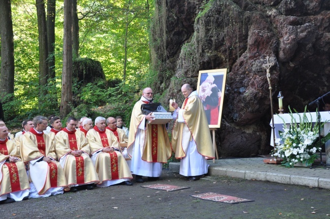 60. rocznica uwięzienia kard. Wyszyńskiego w Prudniku