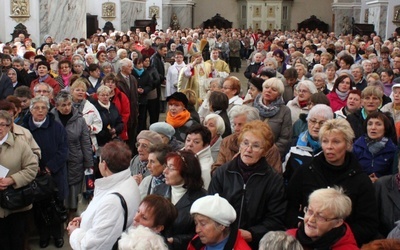 Z roku na rok, rośnie liczba uczestników pielgrzymki różańcowej do Barda