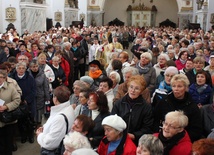 Z roku na rok, rośnie liczba uczestników pielgrzymki różańcowej do Barda