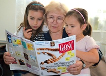 Grażyna Lewandowska lubi się dzielić lekturą z wnuczkami