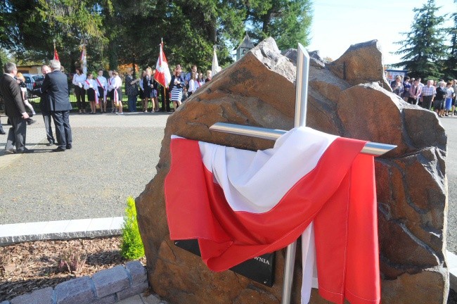 Obelisk Pamięci Poległych i Pomordowanych na Wschodzie